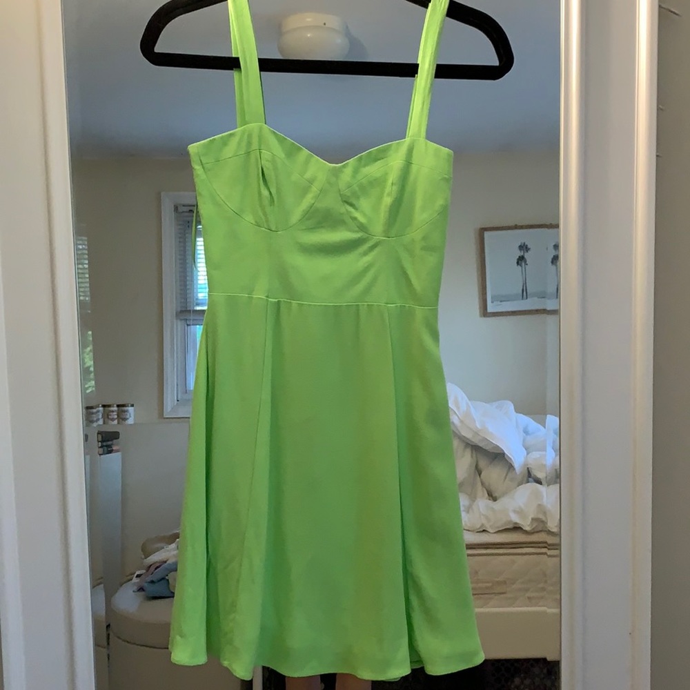 Lime green Zara corset dress 👗 💚